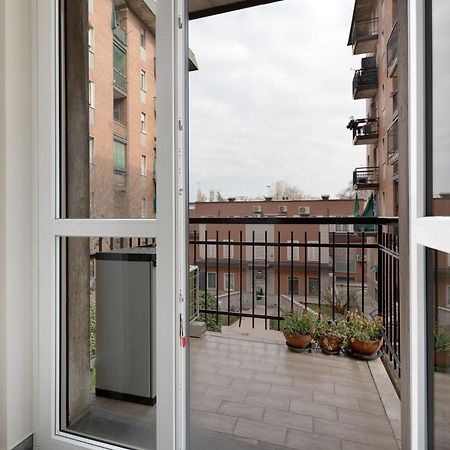 Dergano Comfy Apartment - 250 M Far From M3 Milán Exterior foto